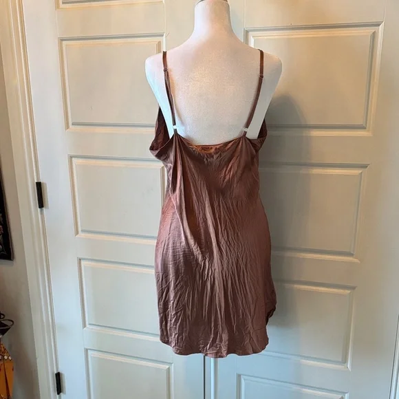 Cabernet Silk Chemise - lingerie - Picture 5 of 6